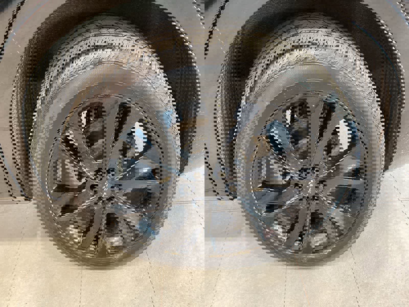 Used 2019 Chevrolet Blazer RS w/ Sun and Wheels Package image 9