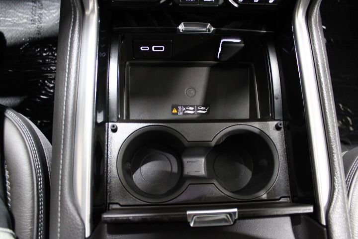 Used 2024 GMC Yukon XL Denali image 33