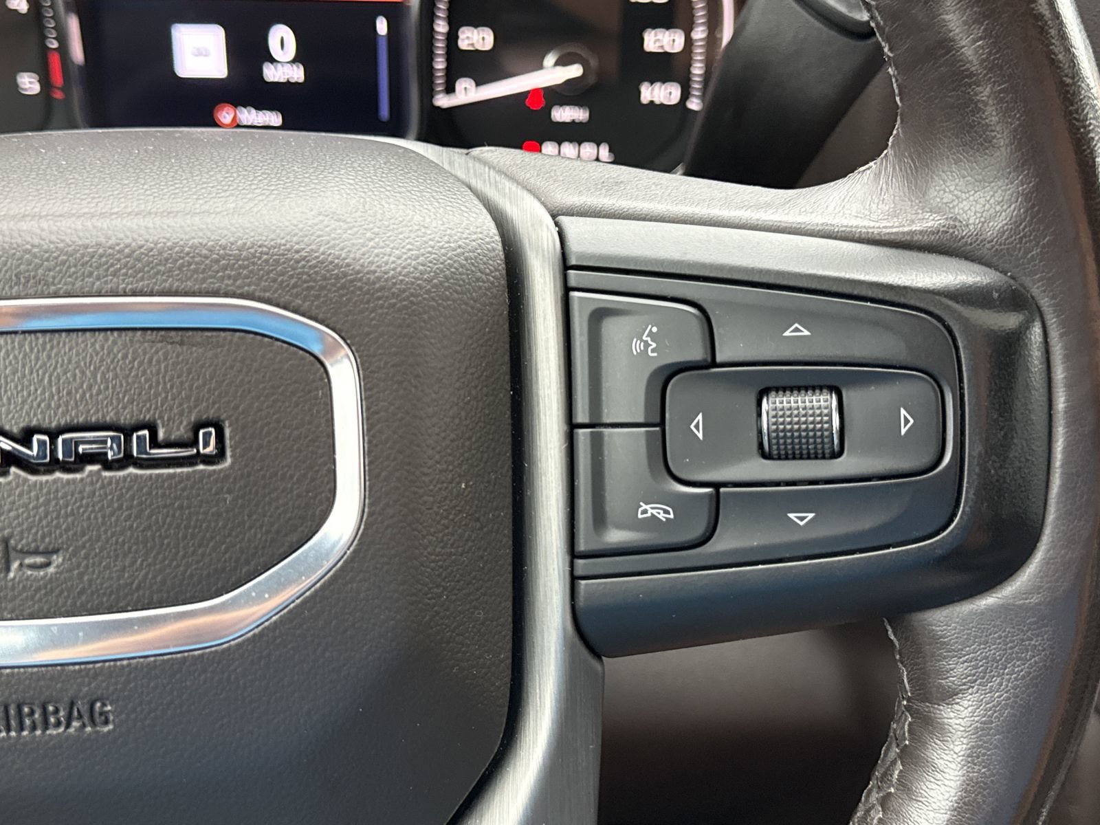 Used 2023 GMC Sierra 2500 Denali w/ Denali Ultimate Package AWD/4WD image 24