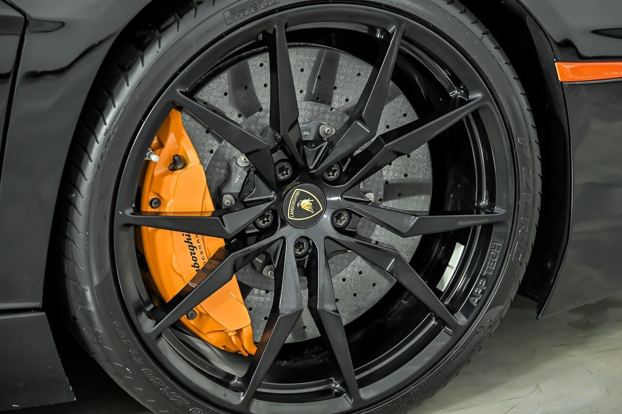 Used 2014 Lamborghini Aventador LP 700-4 AWD/4WD image 38