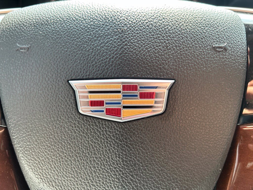 Used 2018 Cadillac Escalade Luxury AWD/4WD image 19