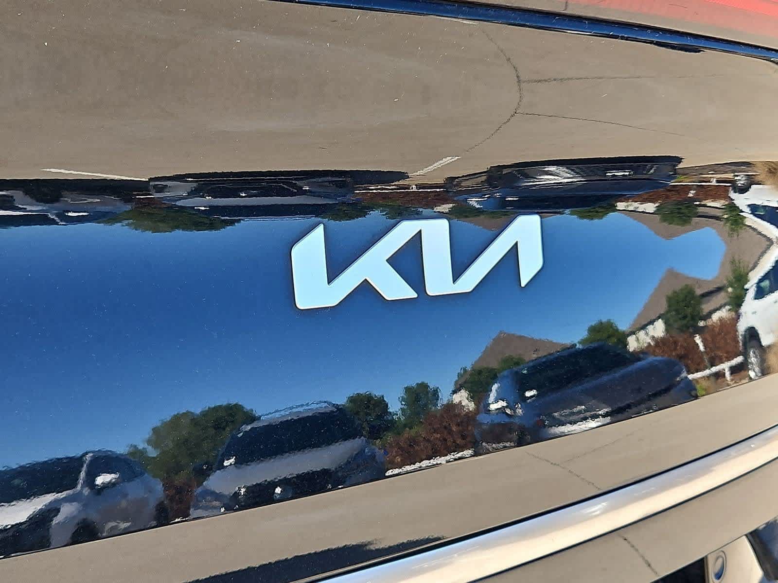 Certified 2023 Kia EV6 Wind w/ Wind Technology Package AWD/4WD image 11