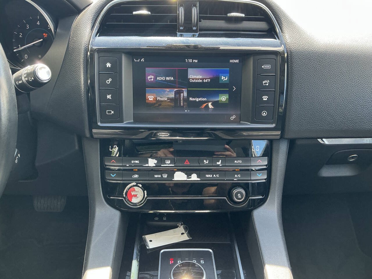 Used 2018 Jaguar F-PACE Premium AWD/4WD image 27