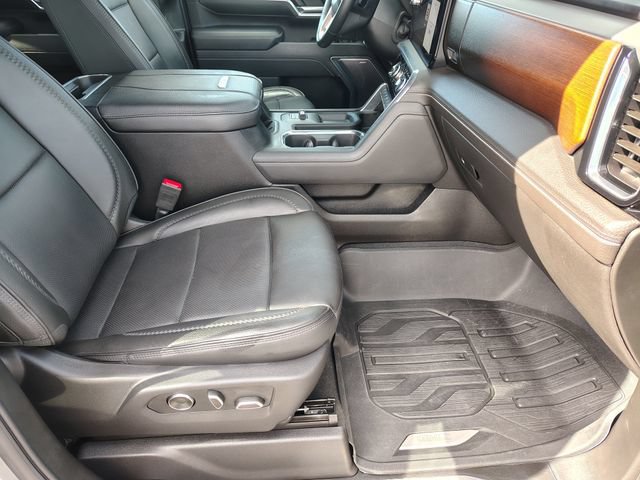 Used 2025 GMC Sierra 2500 Denali w/ Denali Reserve Package AWD/4WD image 30
