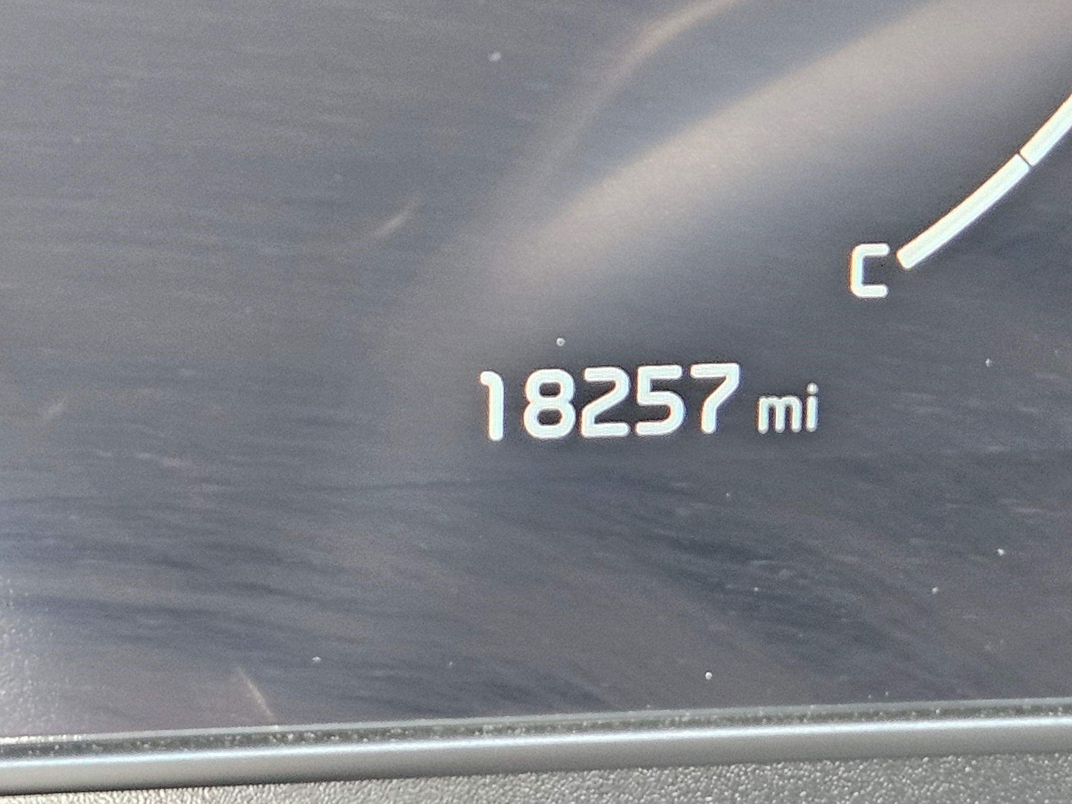 Used 2025 Kia Sportage SX FWD image 21