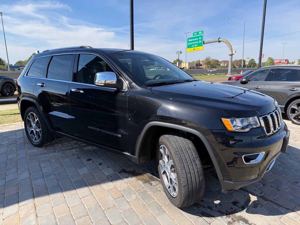 Used 2019 Jeep Grand Cherokee Limited AWD/4WD image 7