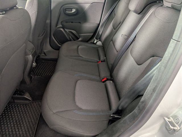 Used 2021 Jeep Renegade Latitude w/ Convenience Group image 26