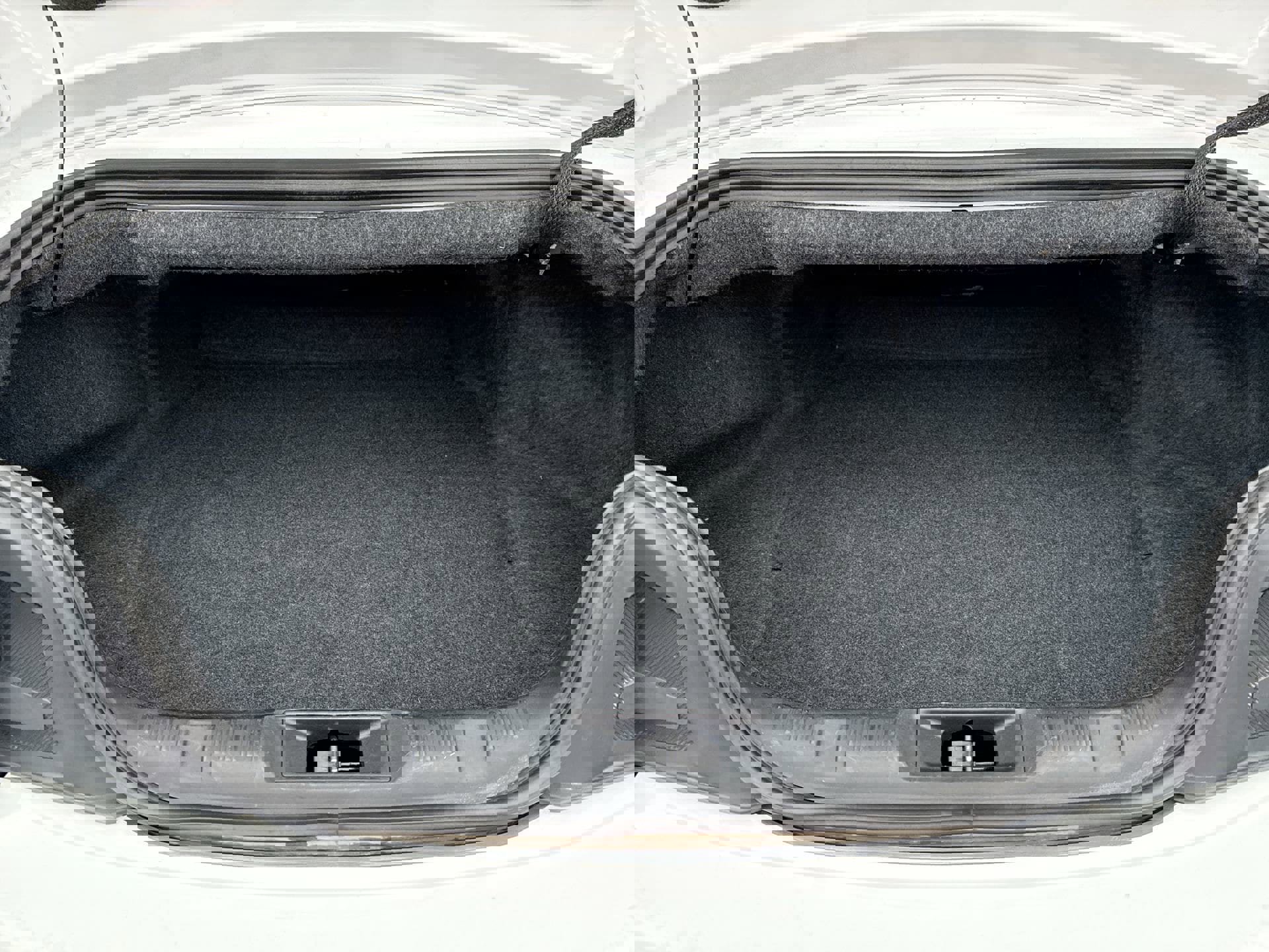 Used 2024 Ford Mustang Premium image 21