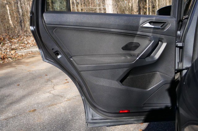 Used 2020 Volkswagen Tiguan S image 27