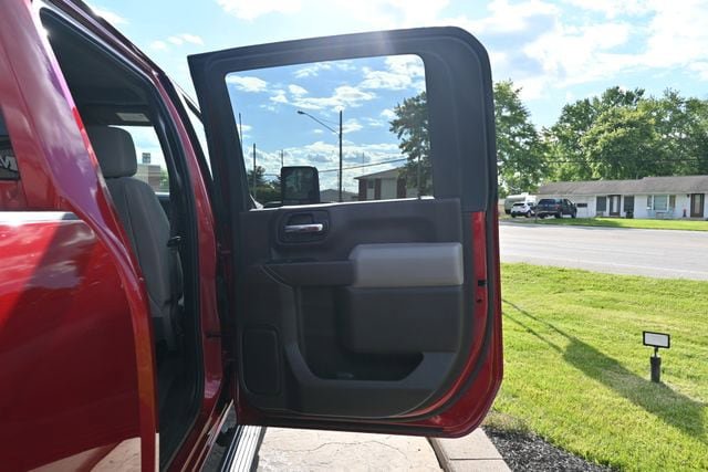 Used 2022 Chevrolet Silverado 2500 LT AWD/4WD image 20