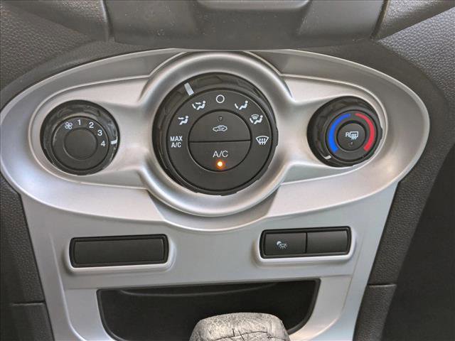 Used 2017 Ford Fiesta SE image 14