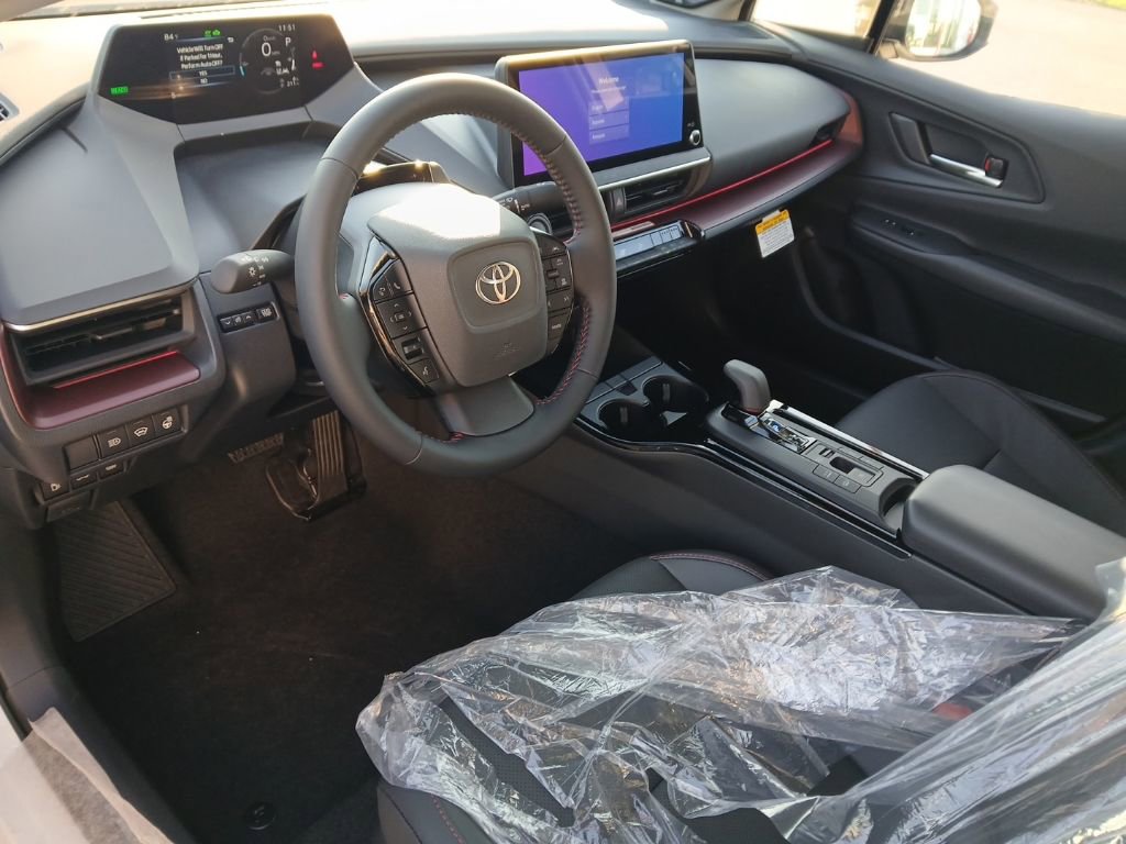 New 2026 Toyota Prius Plug-In Hybrid image 5