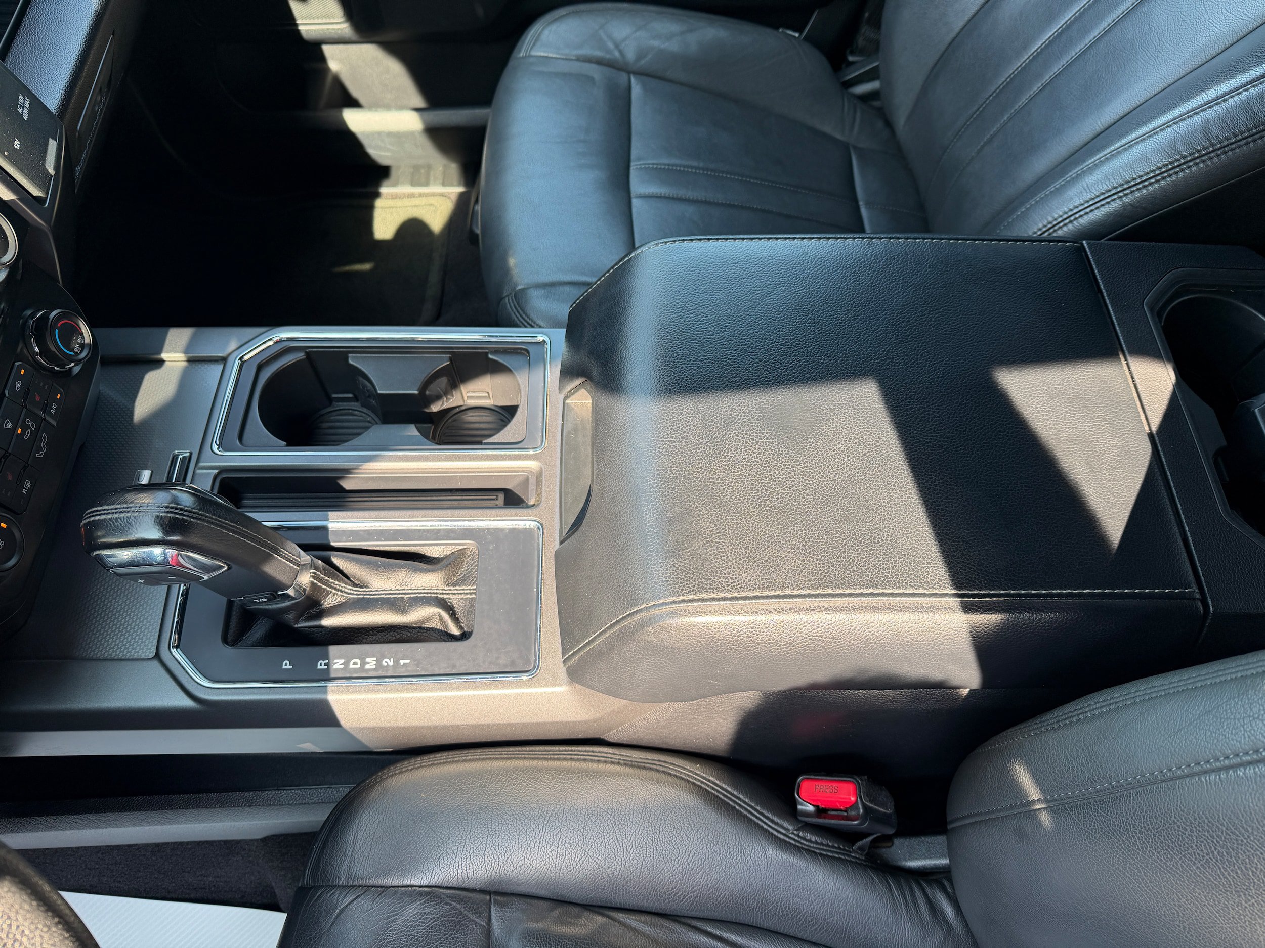 Used 2016 Ford F150 XLT w/ Equipment Group 302A Luxury AWD/4WD image 16