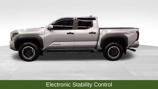 Used 2025 Toyota Tacoma TRD Off-Road w/ TRD Off Road Upgrade Package image 6