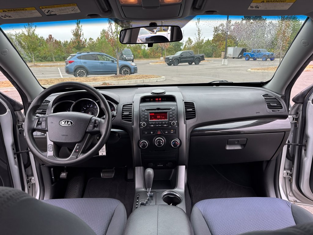 Used 2013 Kia Sorento LX AWD/4WD image 26