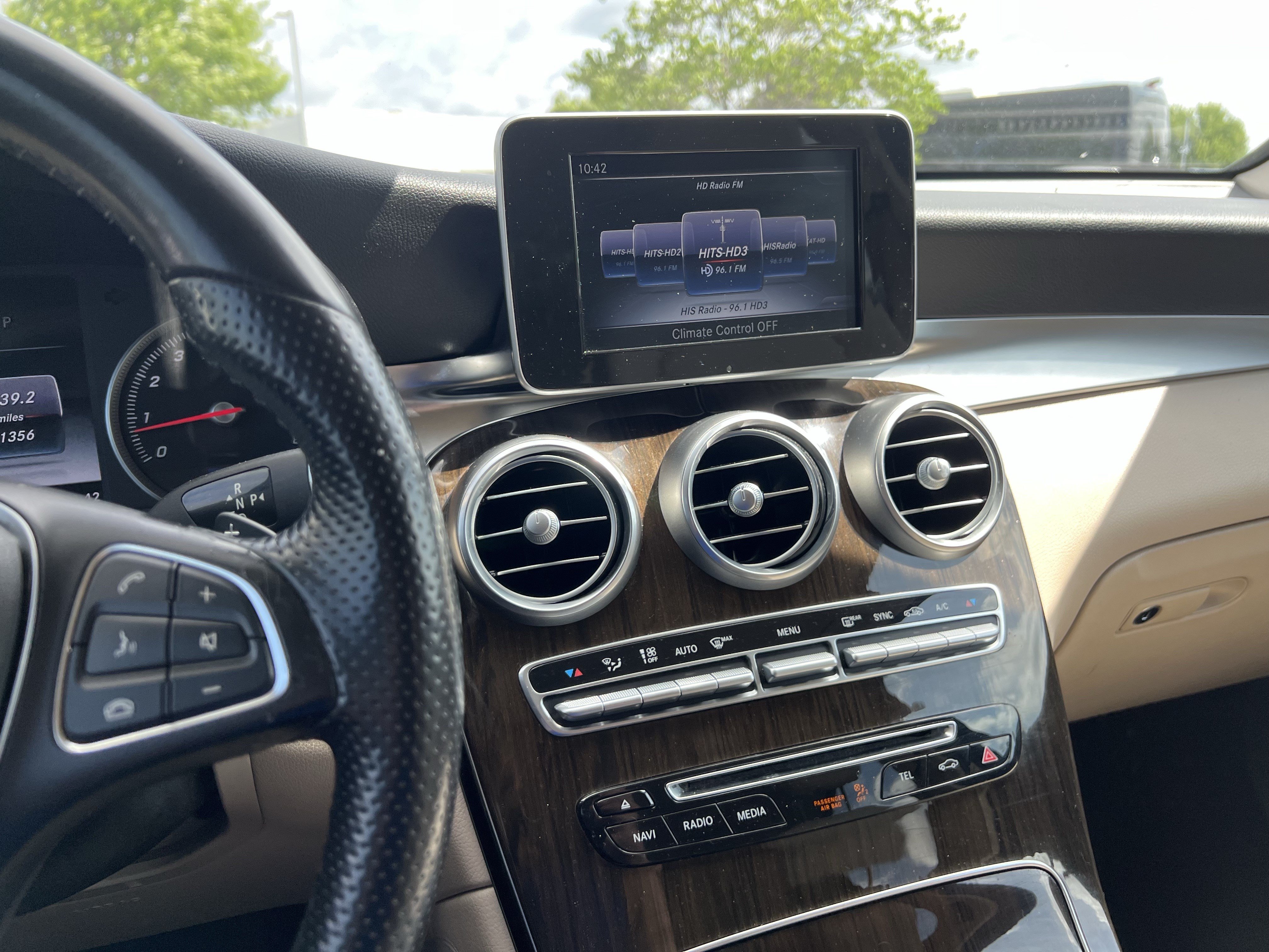 Used 2016 Mercedes-Benz GLC 300 image 32