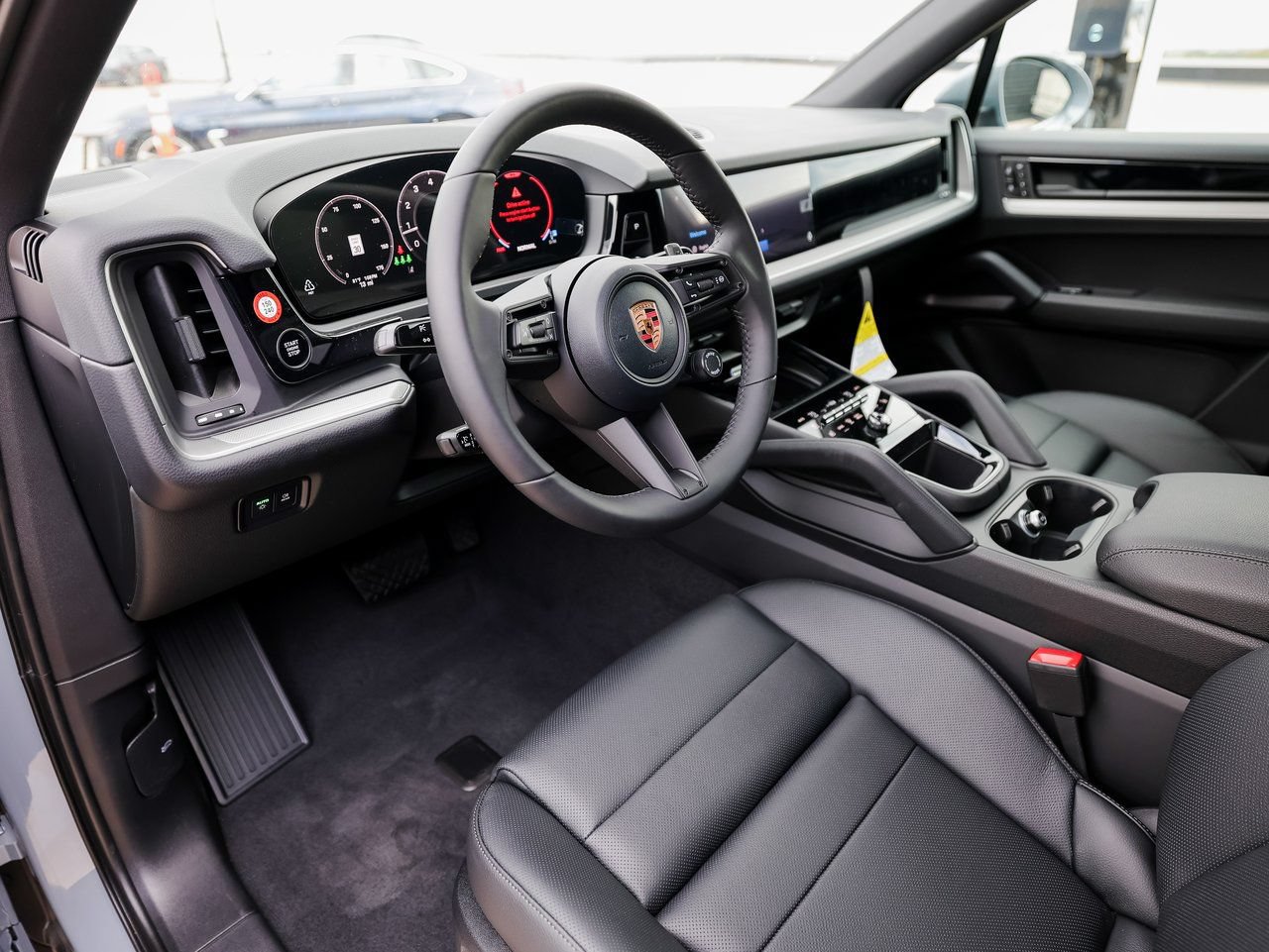 Certified 2026 Porsche Cayenne AWD/4WD image 4