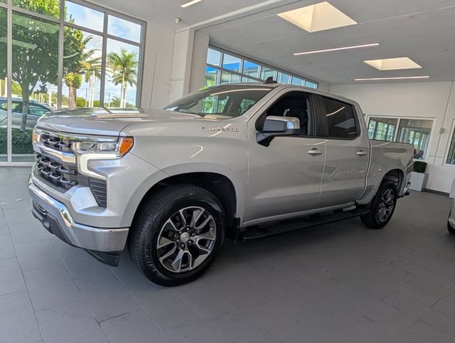 Certified 2022 Chevrolet Silverado 1500 LT RWD image 3
