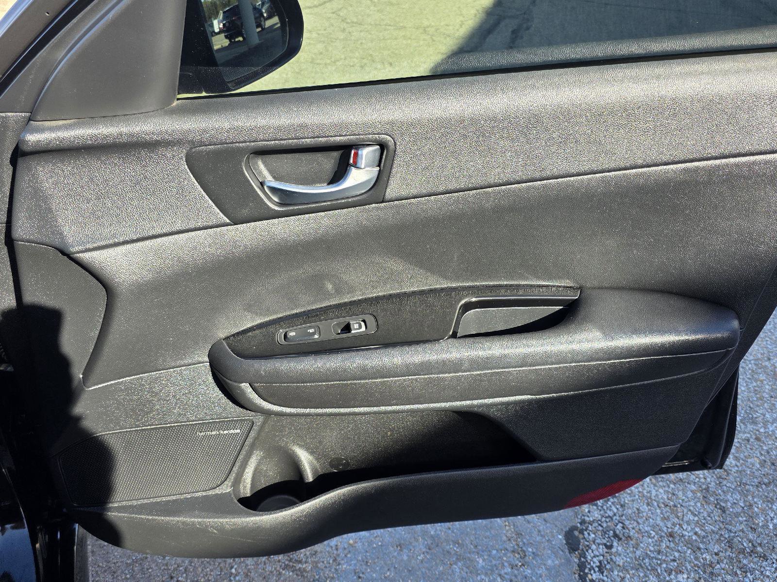 Used 2020 Kia Optima SX image 30