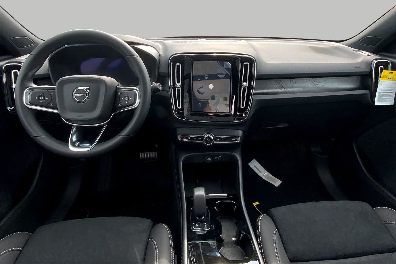 New 2024 Volvo XC40 Recharge Ultimate w/ Protection Package Premier RWD image 7