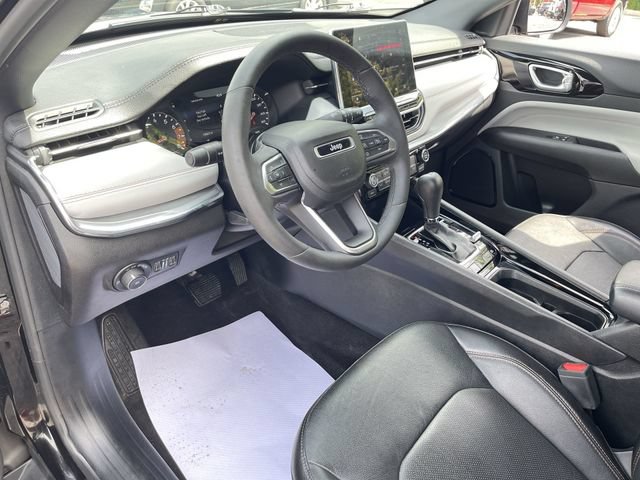 Used 2023 Jeep Compass Limited AWD/4WD image 10