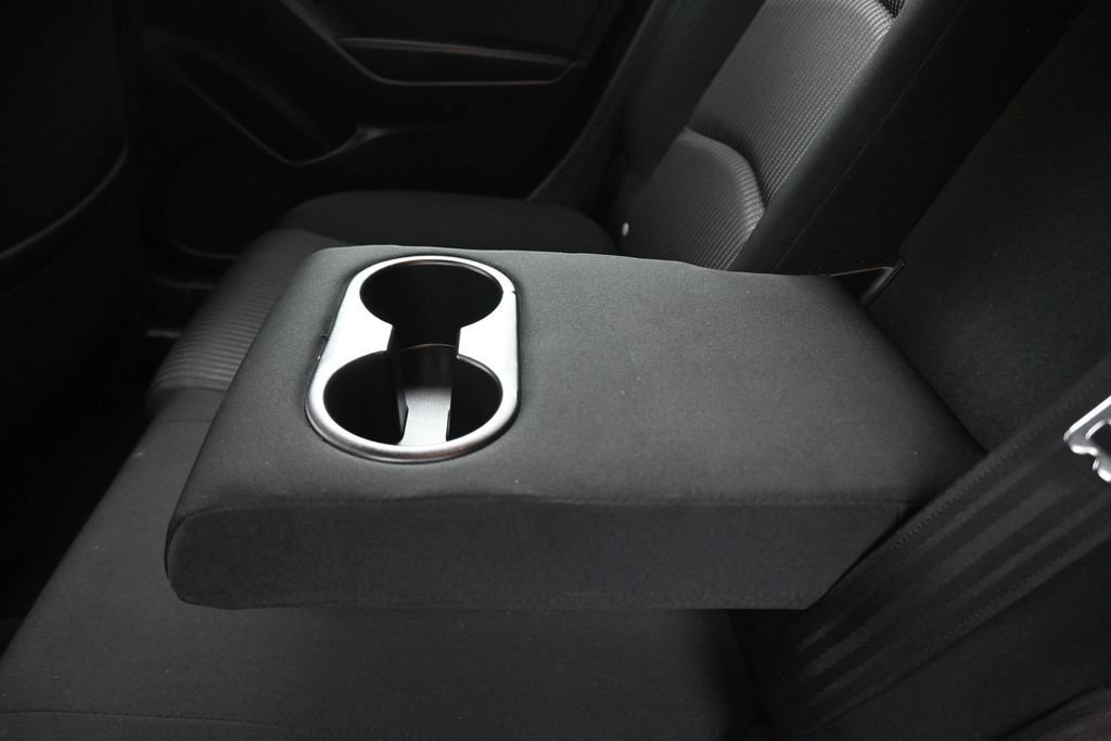 Used 2016 MAZDA MAZDA3 i Touring FWD image 29