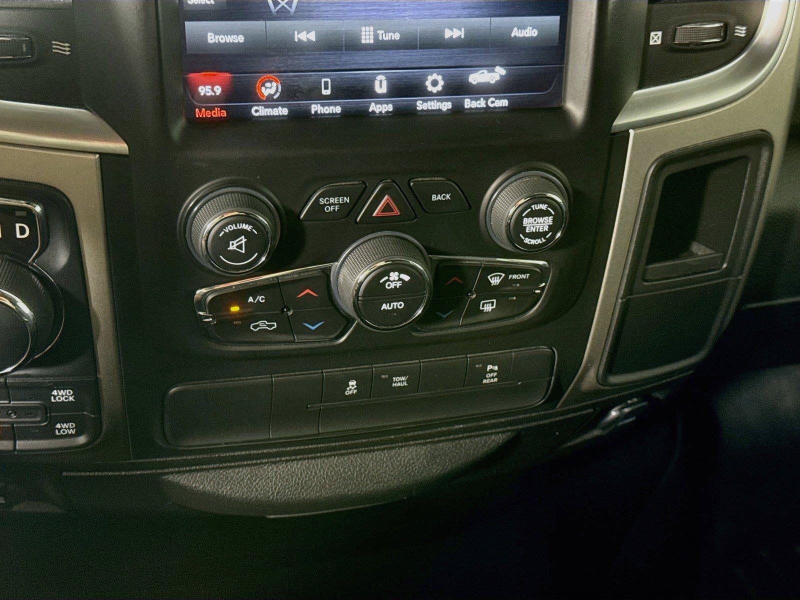 Used 2020 RAM 1500 Warlock w/ Electronics Group AWD/4WD image 9