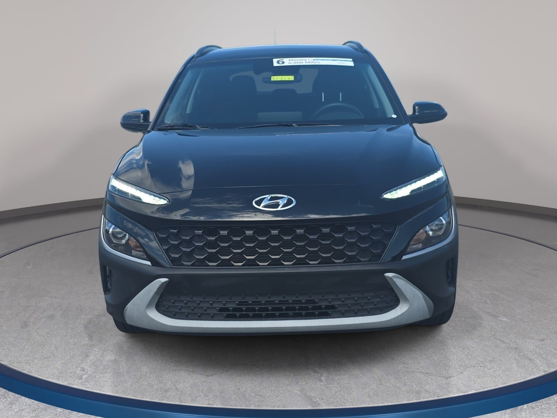 Used 2022 Hyundai Kona SEL AWD/4WD image 2