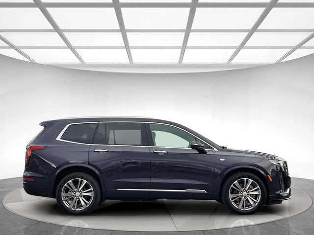 Used 2024 Cadillac XT6 Premium Luxury image 3
