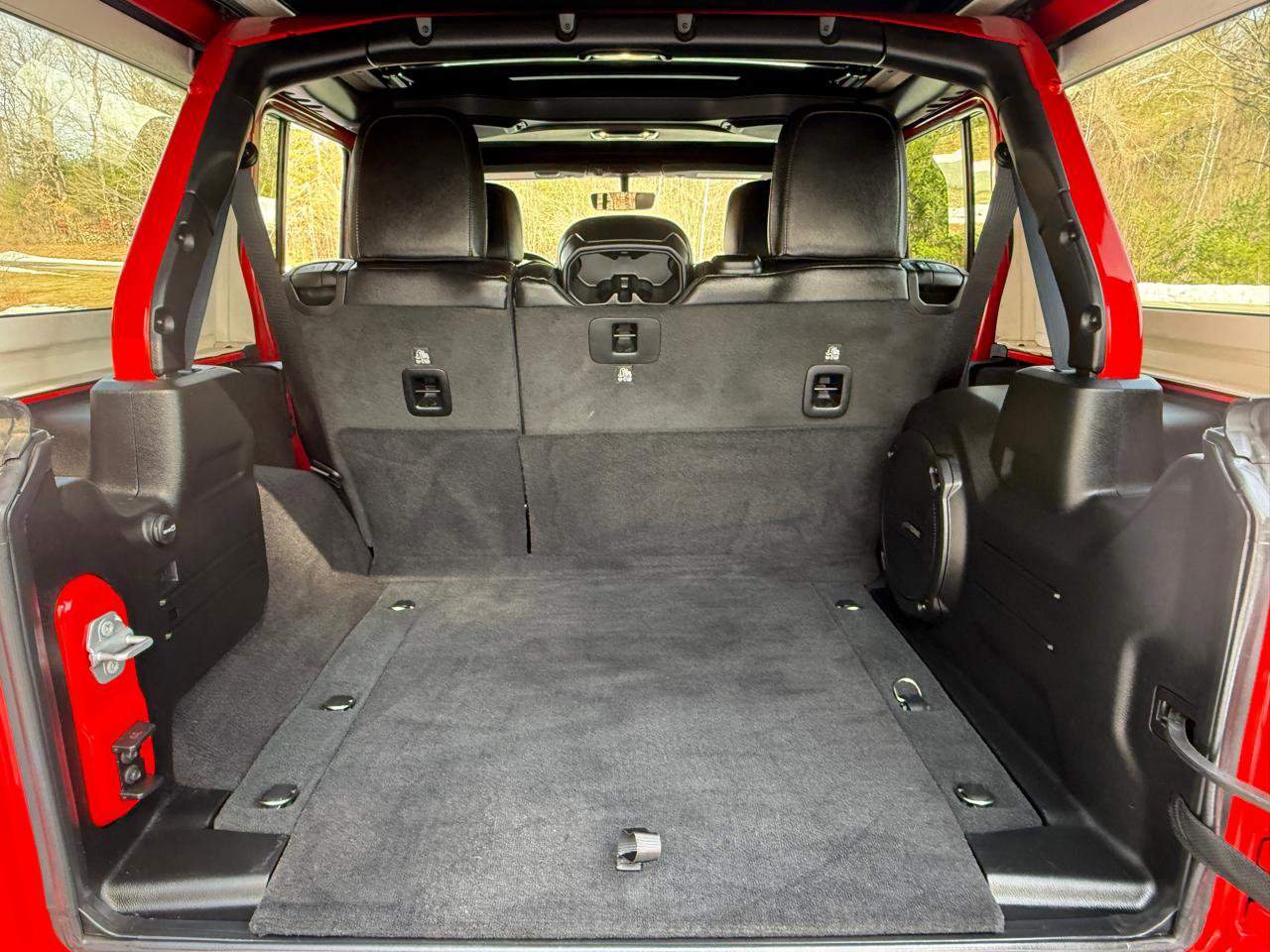 Used 2023 Jeep Wrangler Unlimited Rubicon w/ LED Lighting Group image 32