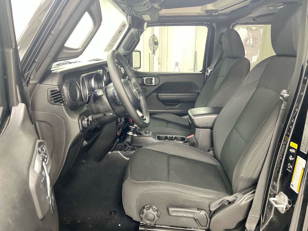 Used 2022 Jeep Wrangler Unlimited Sport AWD/4WD image 20