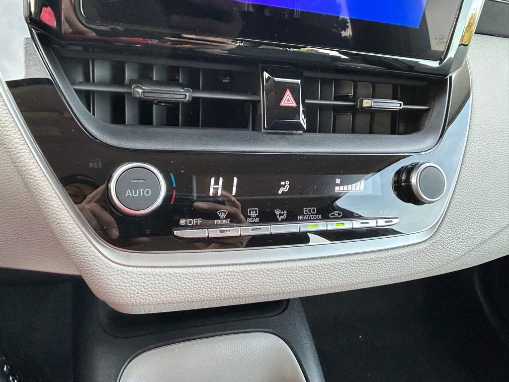 Used 2024 Toyota Corolla LE image 23