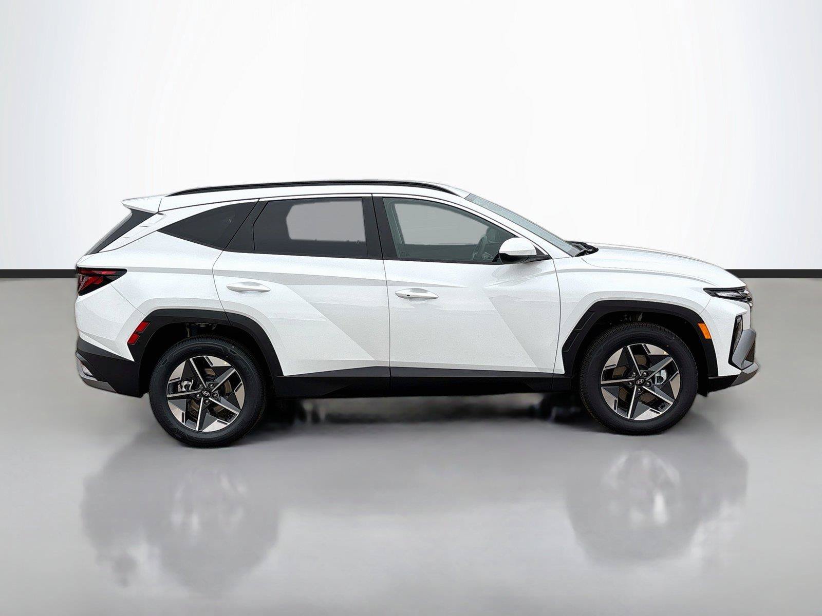 New 2026 Hyundai Tucson SEL AWD/4WD image 17