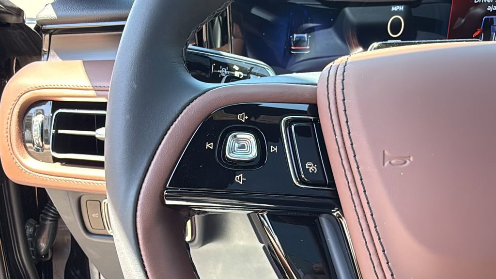 New 2026 Lincoln Aviator Reserve AWD/4WD image 9