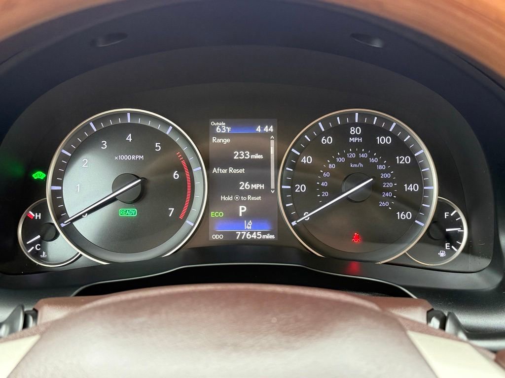 Used 2017 Lexus ES 300h w/ Luxury Package FWD image 30