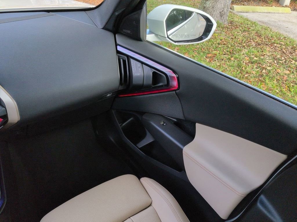 New 2025 BMW X3 xDrive30i w/ Premium Package image 17