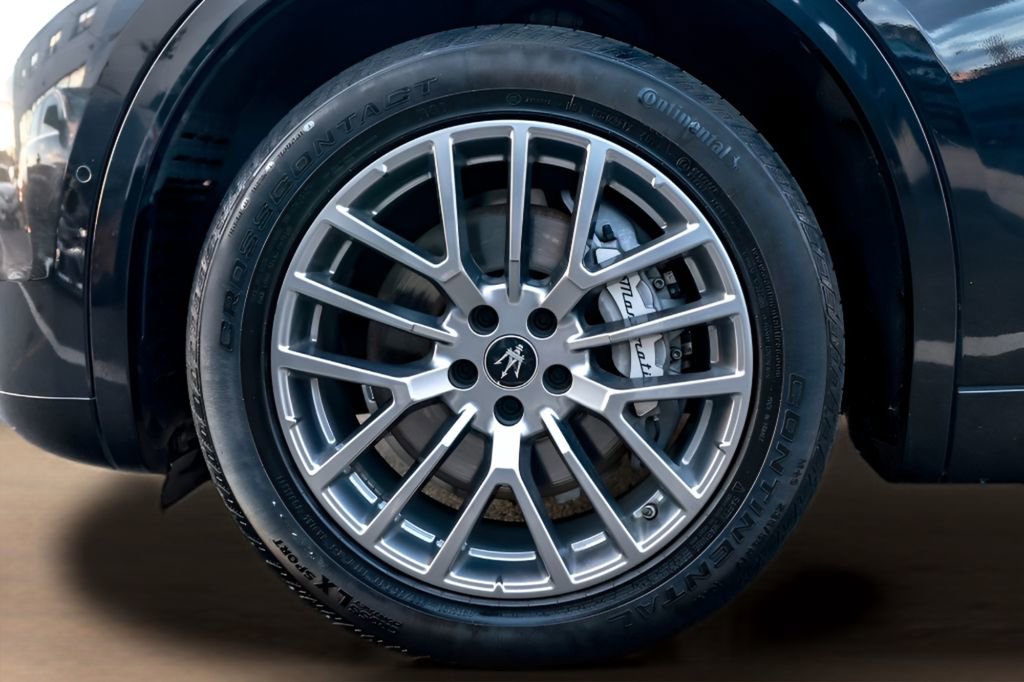 Used 2024 Maserati Grecale GT image 29