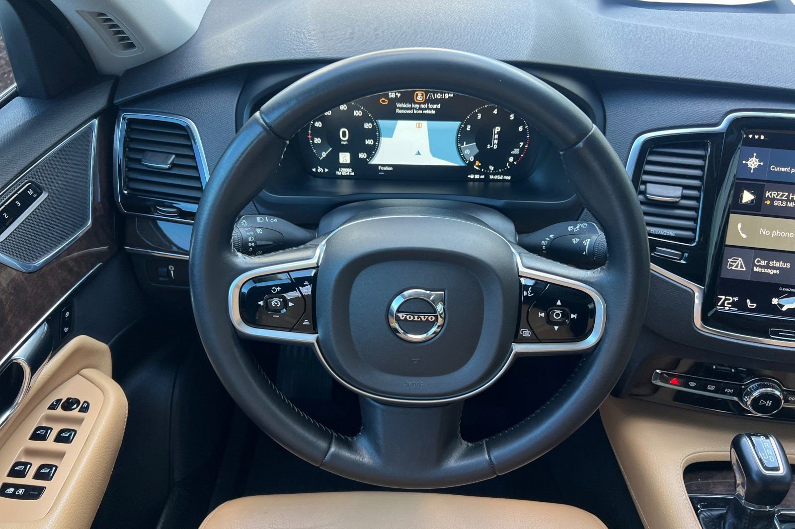 Used 2016 Volvo XC90 T6 Momentum w/ Protection Package Plus image 14