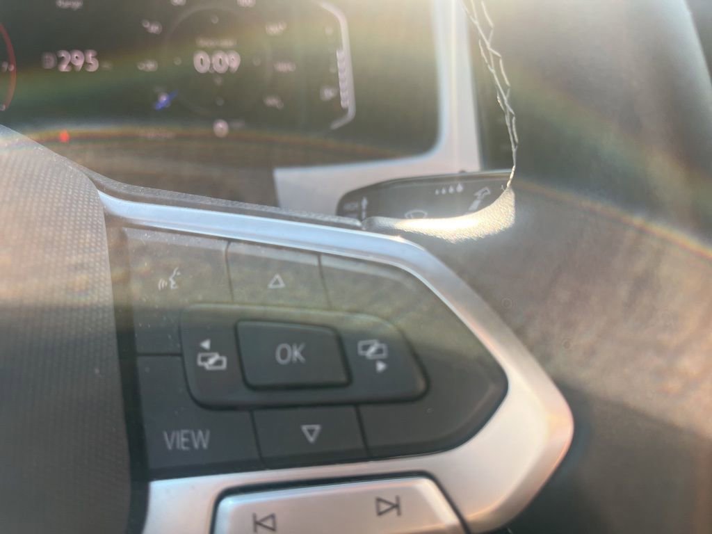 Used 2022 Volkswagen Atlas Cross Sport SE image 15