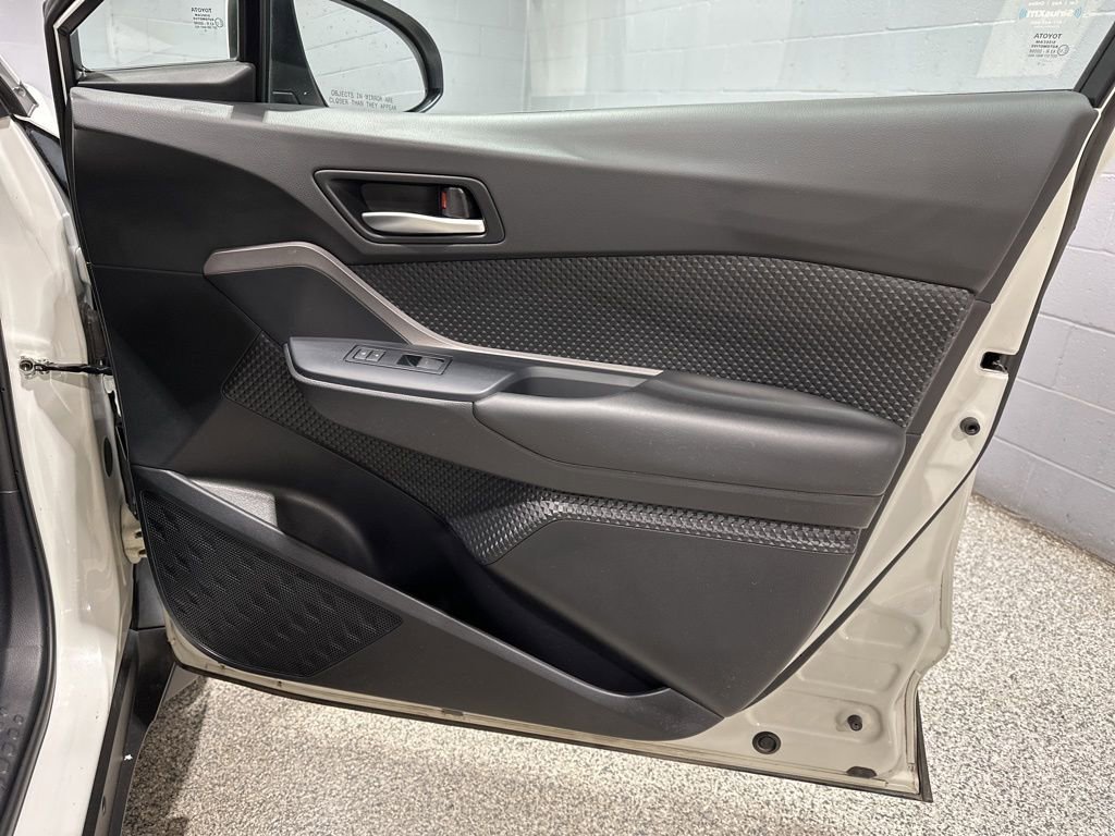 Certified 2021 Toyota C-HR LE image 17