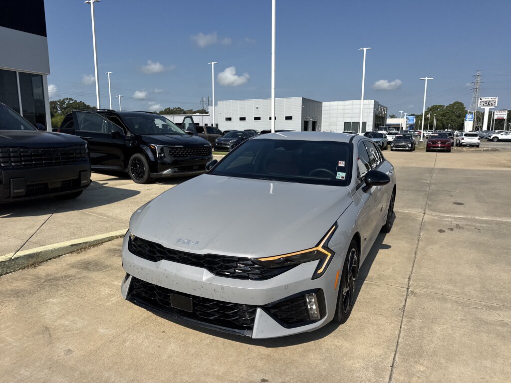 Certified 2026 Kia K5 GT-Line w/ GT-Line Red Interior Package FWD image 4