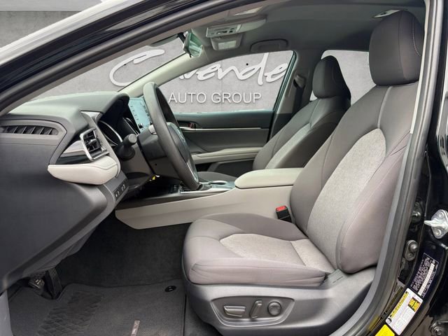Used 2023 Toyota Camry LE image 19