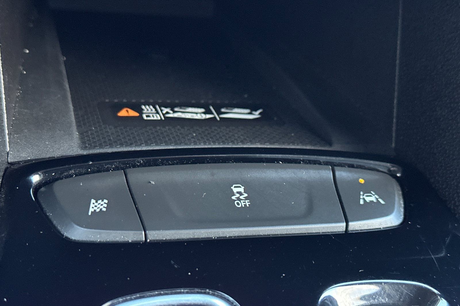 Used 2022 Chevrolet Bolt EUV Premier w/ Super Cruise Package image 30