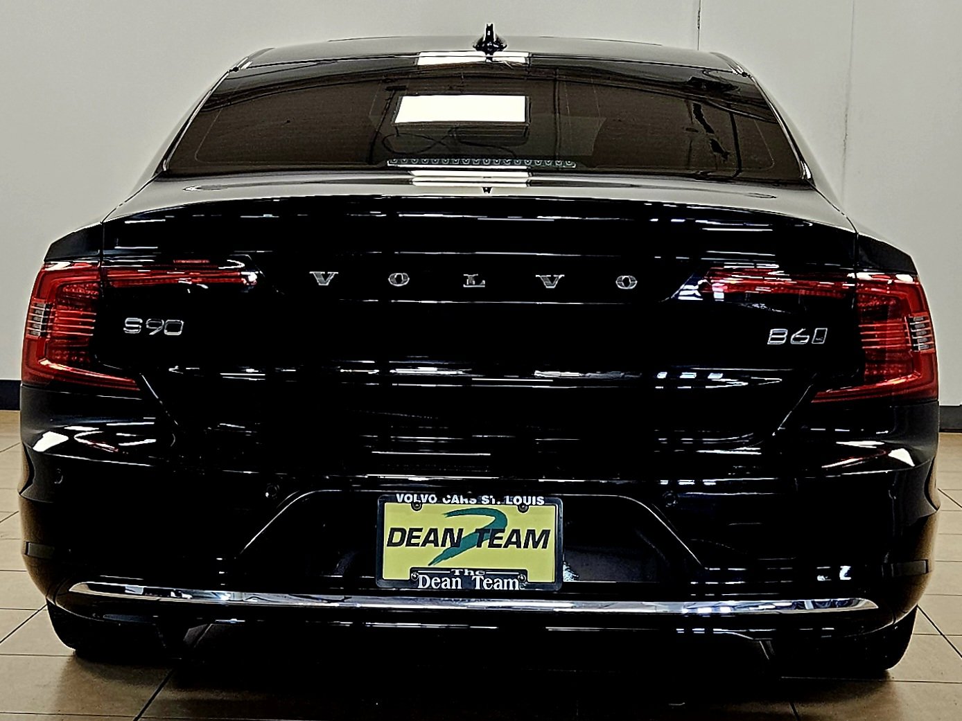 Used 2024 Volvo S90 B6 Plus image 7