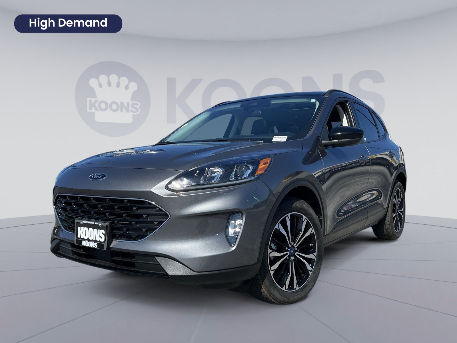 Certified 2022 Ford Escape SEL w/ SEL Stealth AWD Package image 1