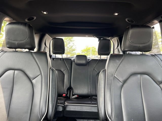 Used 2025 Chrysler Pacifica Limited FWD image 30