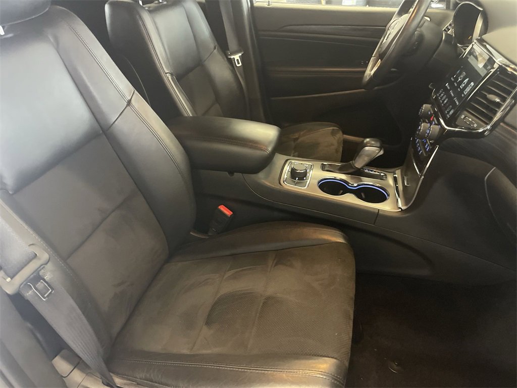 Used 2022 Jeep Grand Cherokee Laredo X image 30