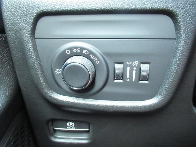 New 2026 Jeep Grand Cherokee Laredo X RWD image 22