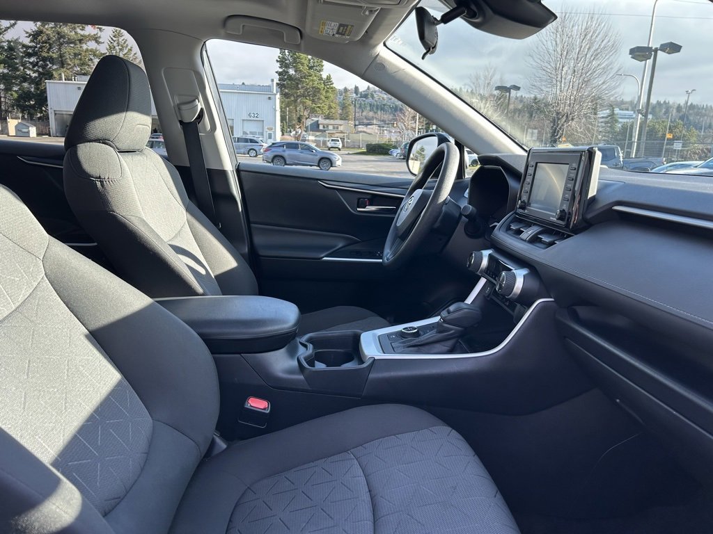 Certified 2020 Toyota RAV4 XLE image 16