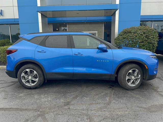 Used 2024 Chevrolet Blazer LT w/ Convenience Package FWD image 8